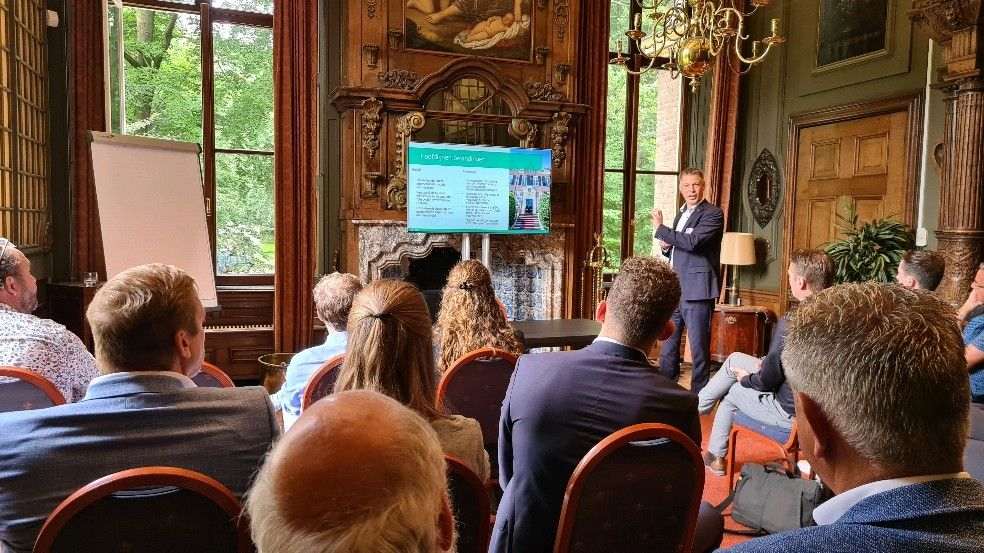 Presentatie op alumni bijeenkomst